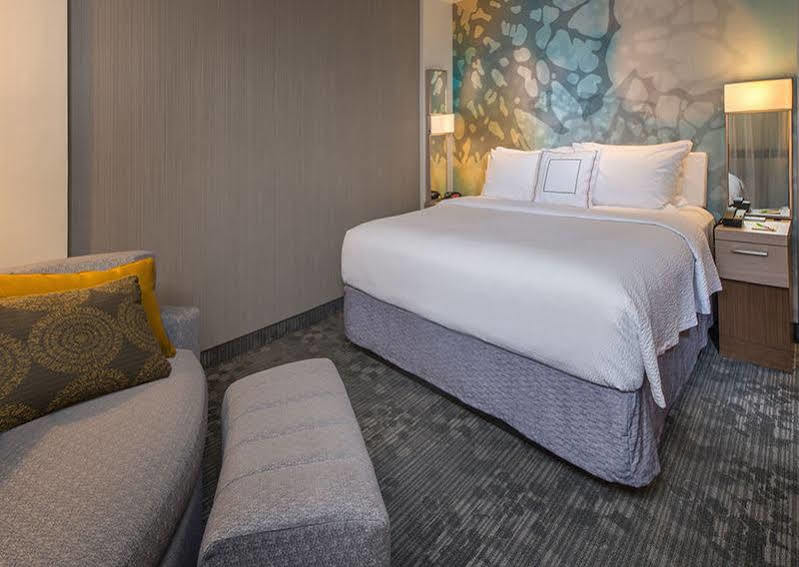 Courtyard By Marriott Carrollton Hotel Exterior photo